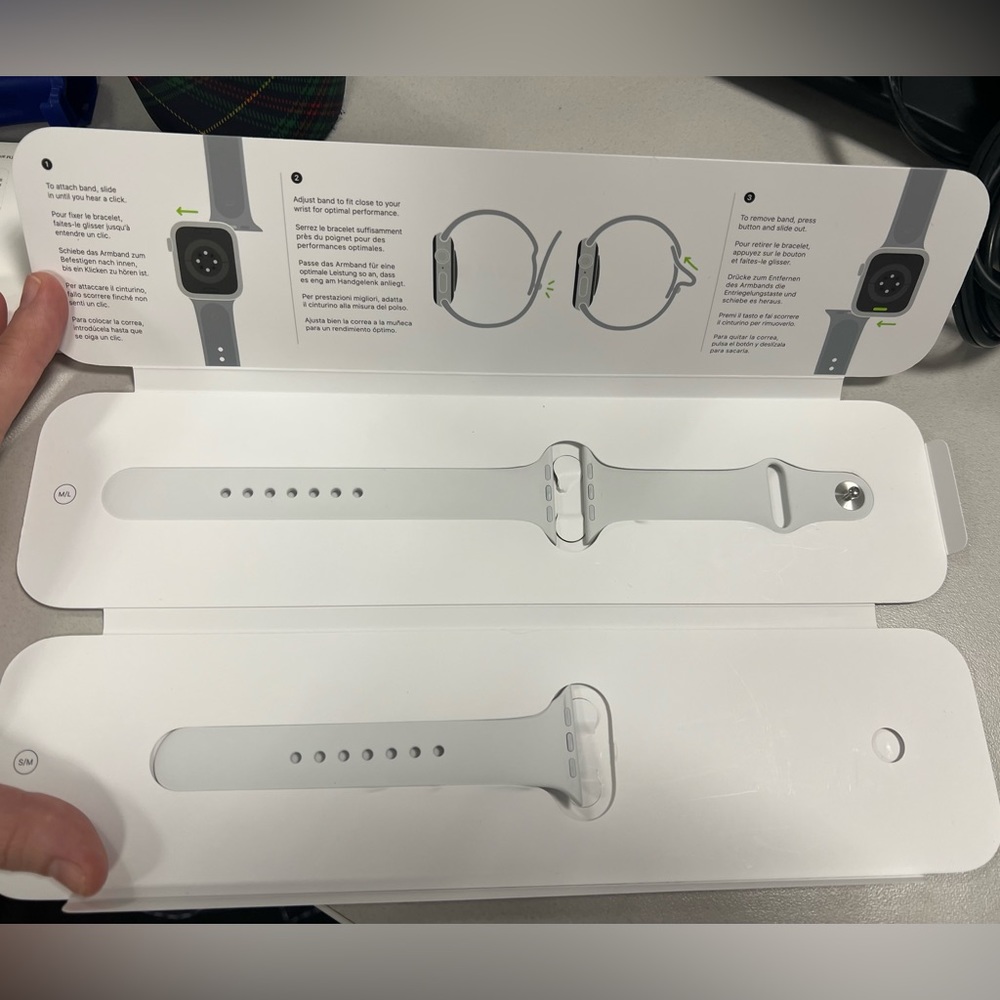 Apple Watch | White Sport Band (NWT) - 44mm